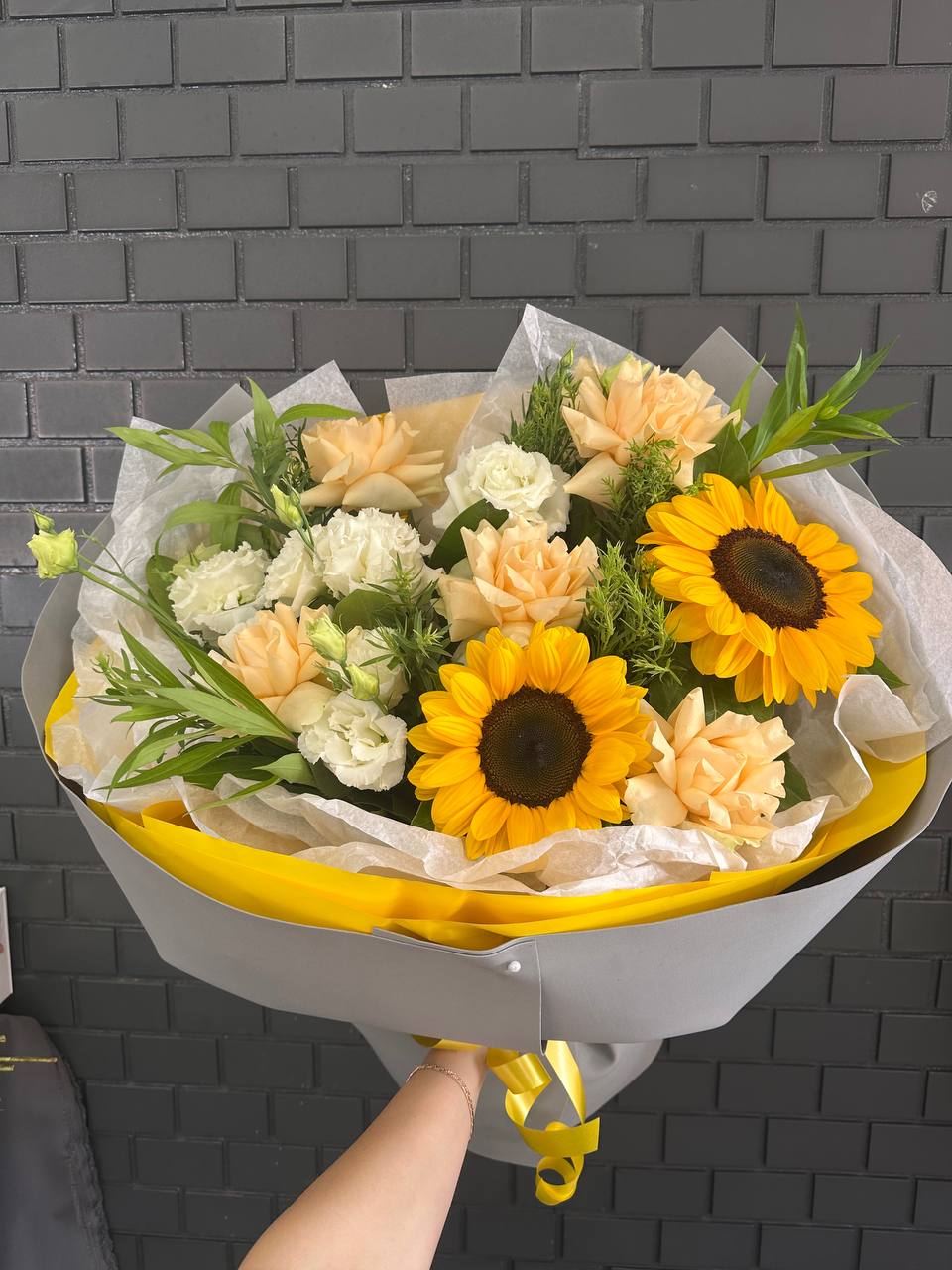 Букет «Персиковый шёпот»